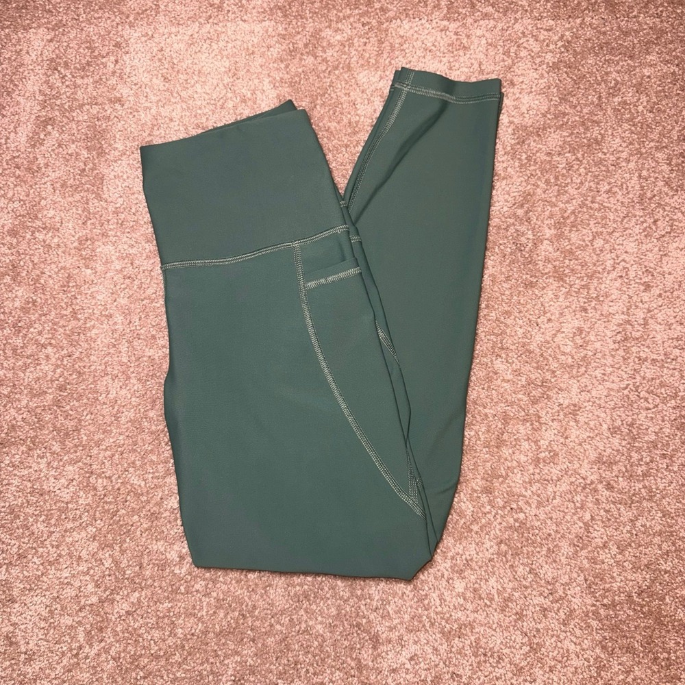 Old Navy High-Waisted Go-Dry Forest Green Leggings w/ Side Pockets Size Small